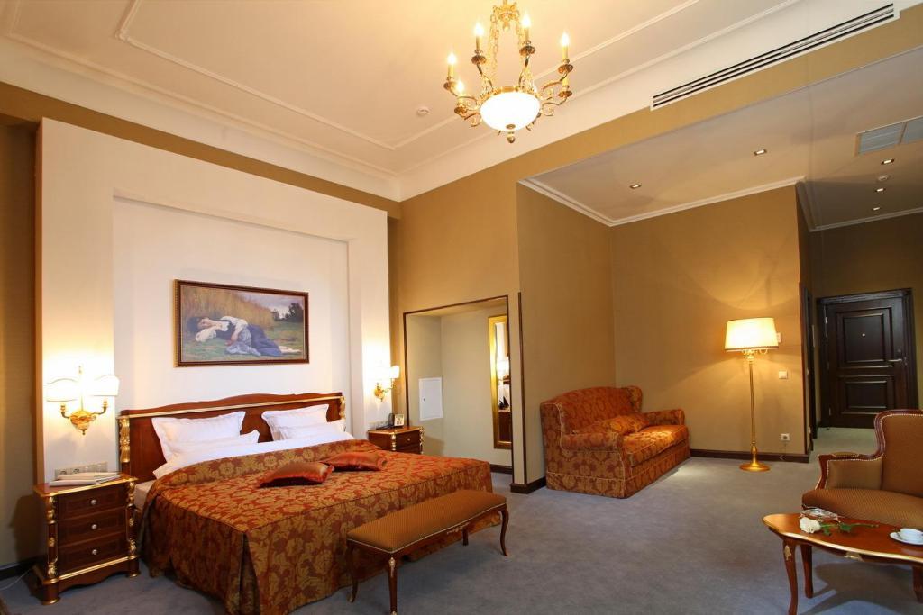 Aleksandrovski Grand Hotel Vladikavkaz Pokoj fotografie